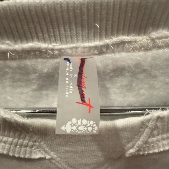 Free People Size S Love to layer in this soft cotton top classic crewneck - Picture 4 of 5